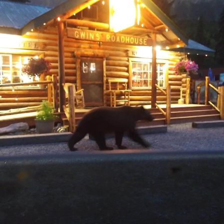 Gwin'S Lodge & Roadhouse Cooper Landing Eksteriør billede
