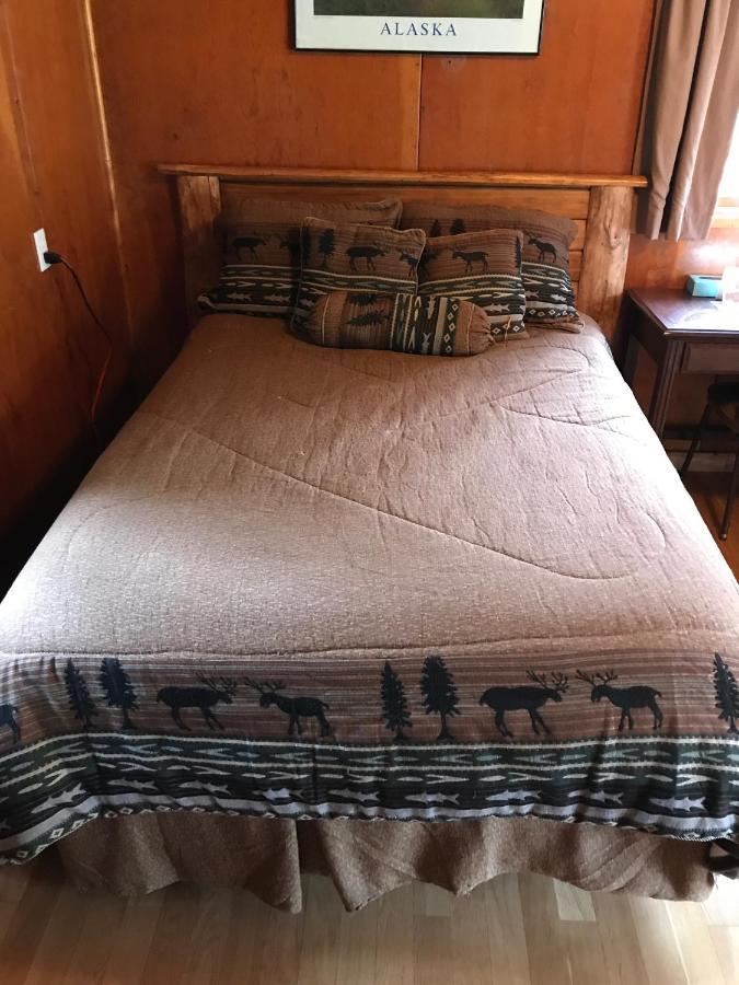 Gwin'S Lodge & Roadhouse Cooper Landing Eksteriør billede