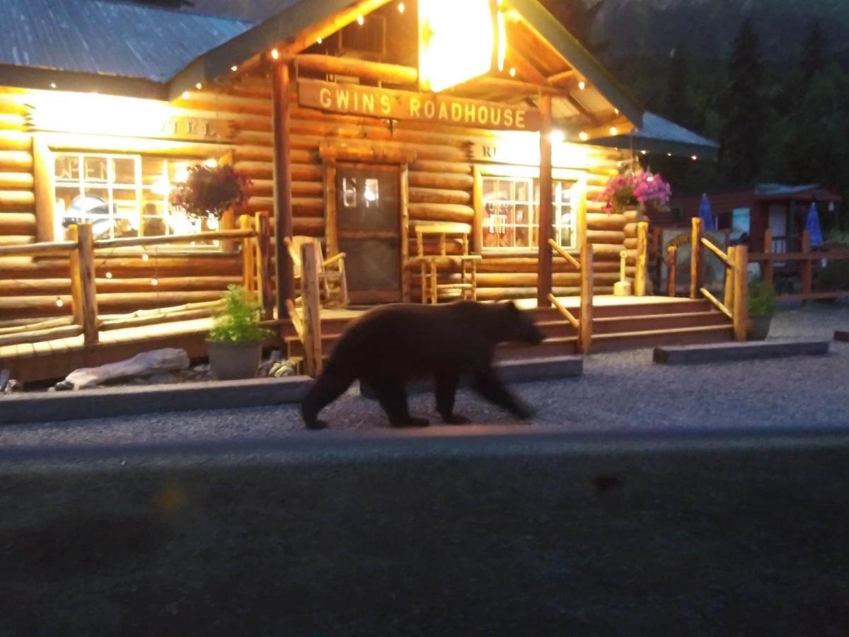 Gwin'S Lodge & Roadhouse Cooper Landing Eksteriør billede